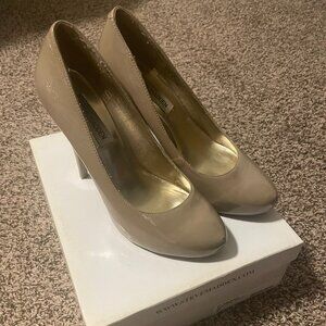 Jessica Simpson, Size 7, Tan Patent Leather